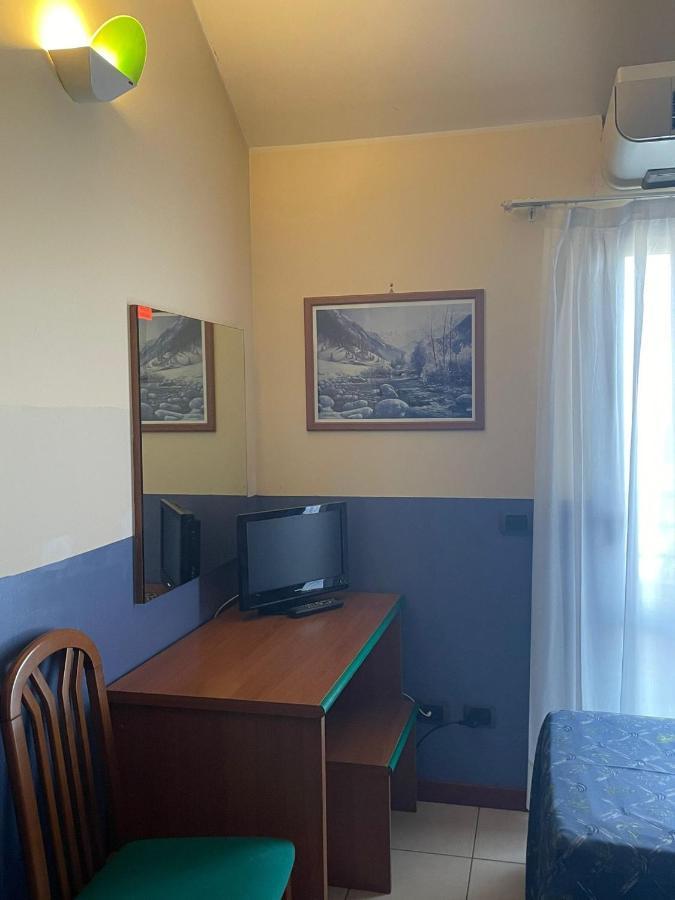 Hotel Arda Fiorenzuola Fiorenzuola d'Arda Luaran gambar
